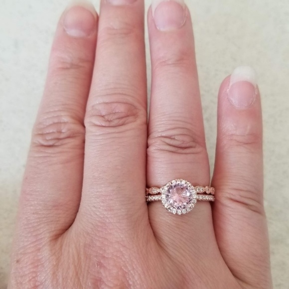 2X HOST PICK!!! 🌷 Pink Rose Gold Ring Set - Picture 7 of 8